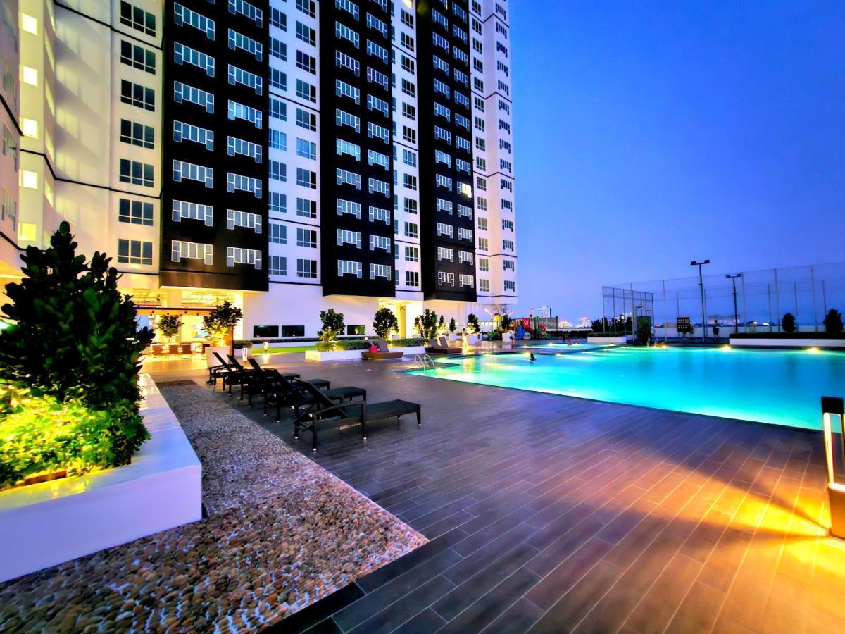 Amber Cove Melaka By Ggm Apartment Екстериор снимка